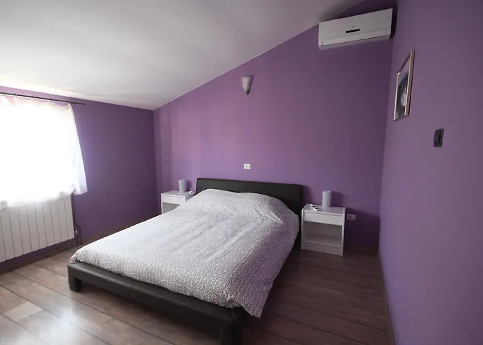 Vikendica Holiday House Veli Vrh Pula